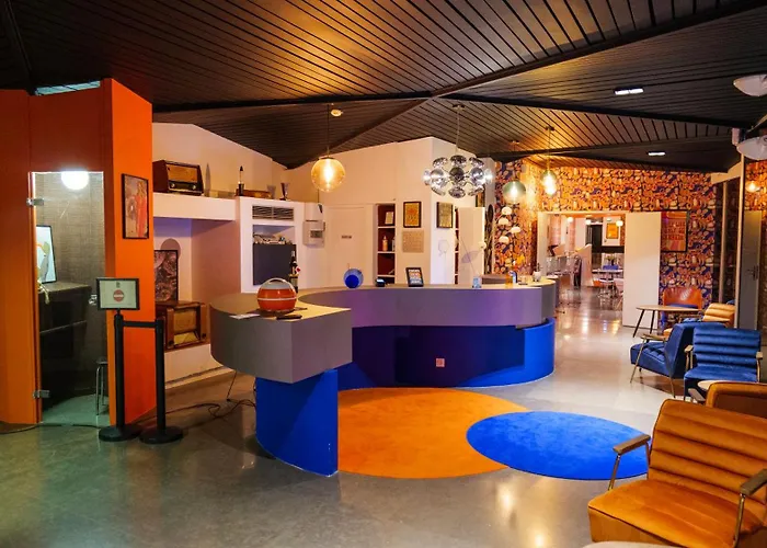 Hyp\'Hotel