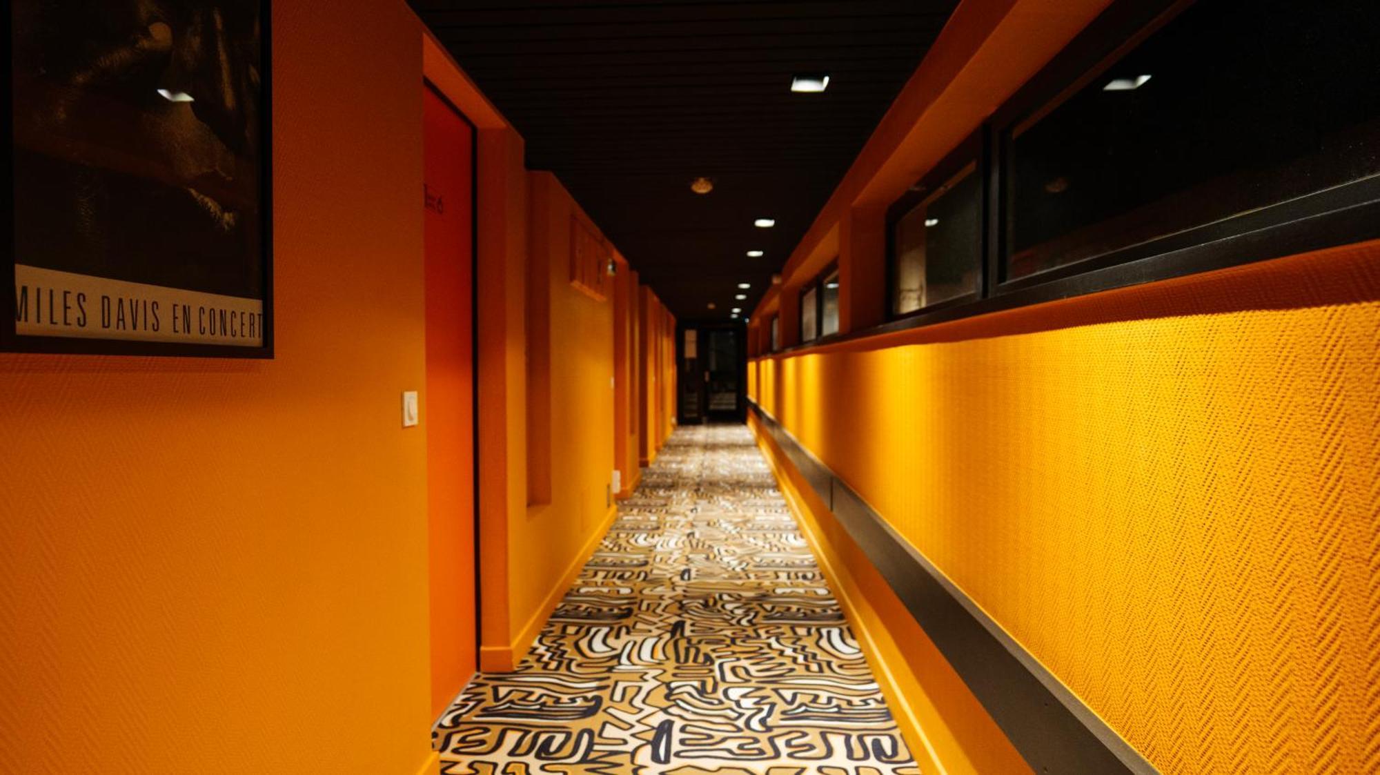 Hyp'hotel Hotel