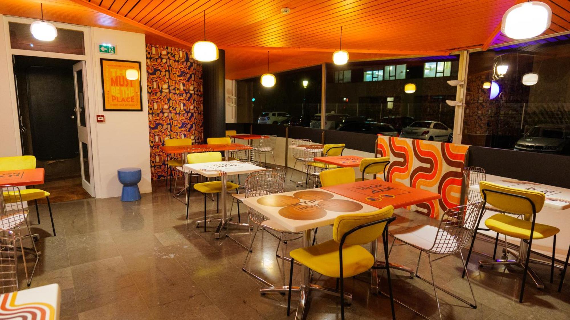 Hyp'hotel Hotel